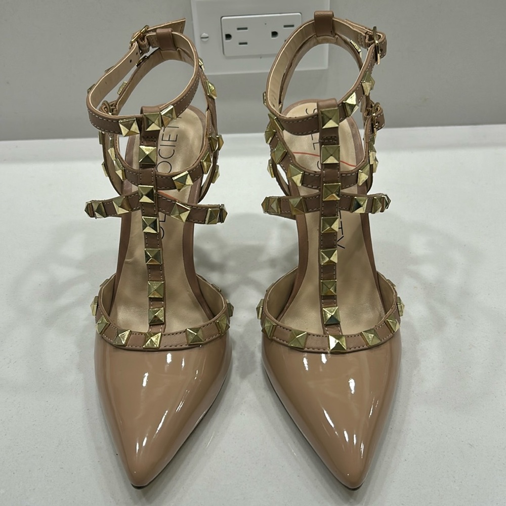 Sole Society Gold Studded Nude Sexy Heels!